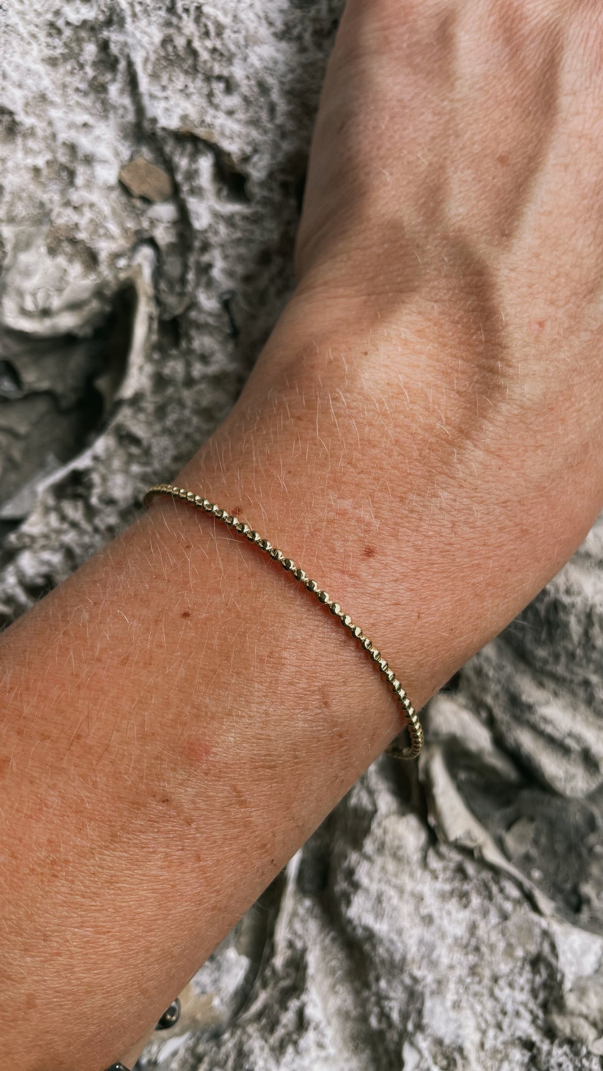 Arm cuff bolletjes goud