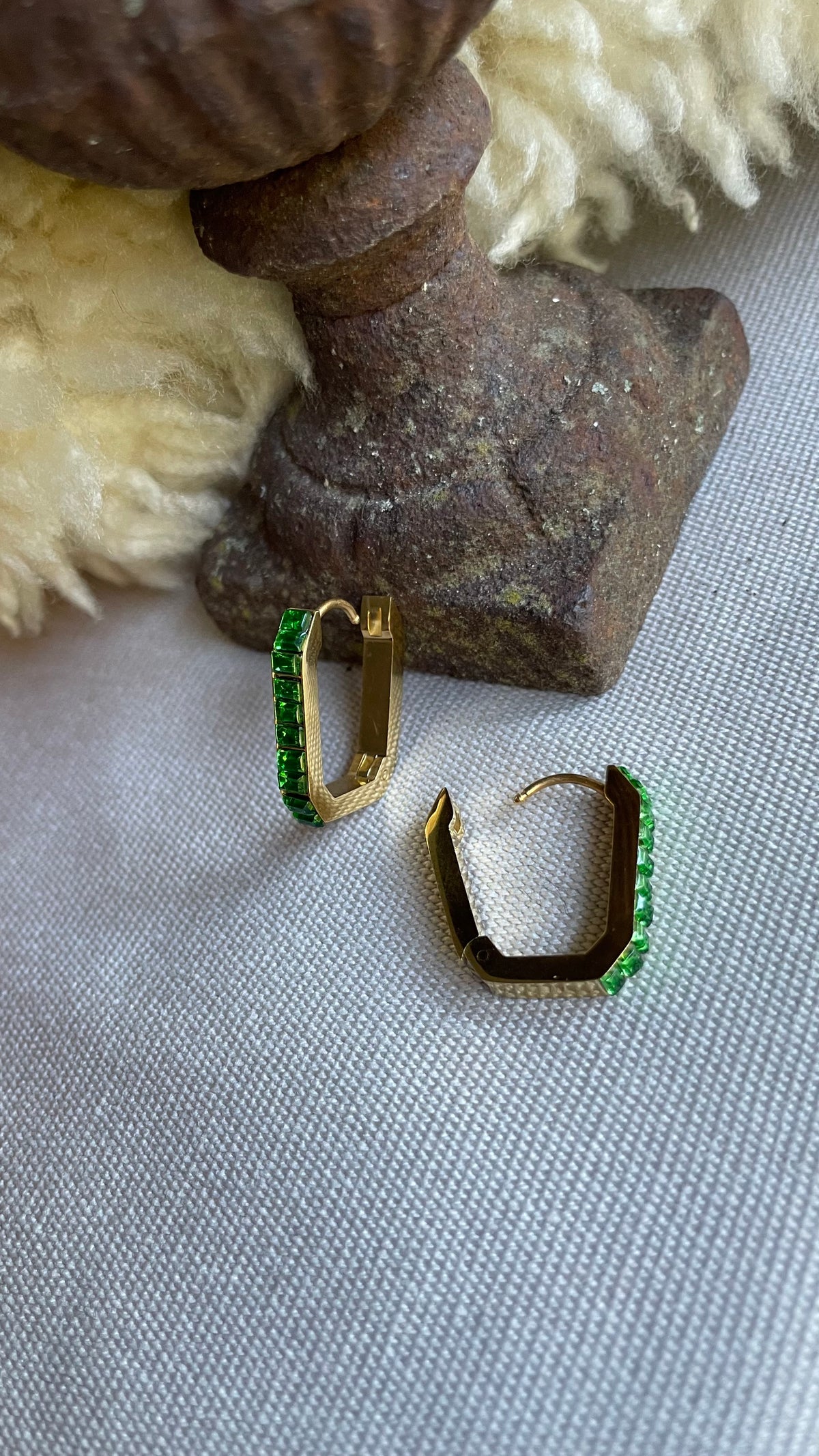 Essential green zirkonia