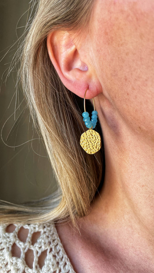 Simple gold blue ring
