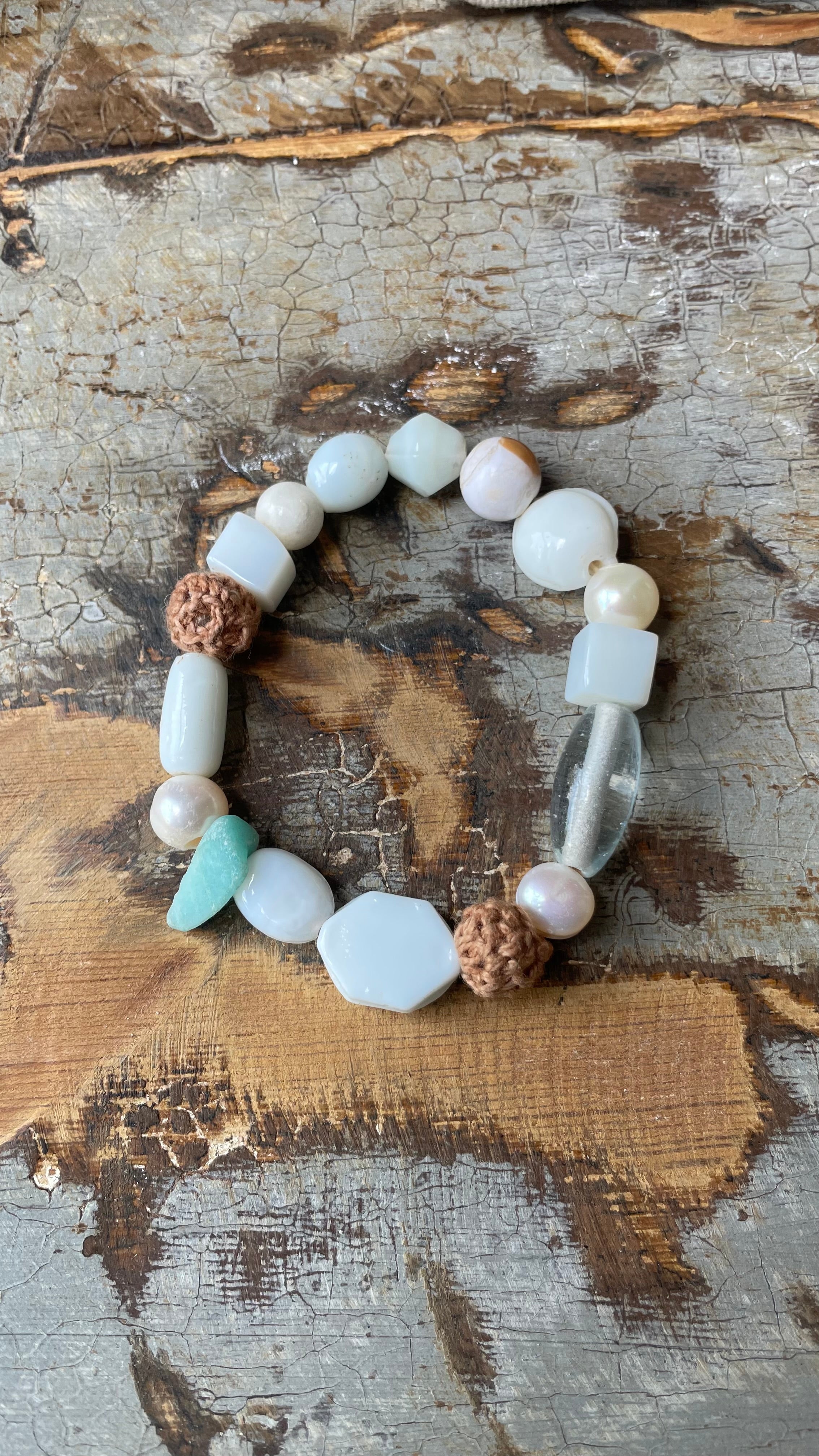 Sea bracelet white blue brown