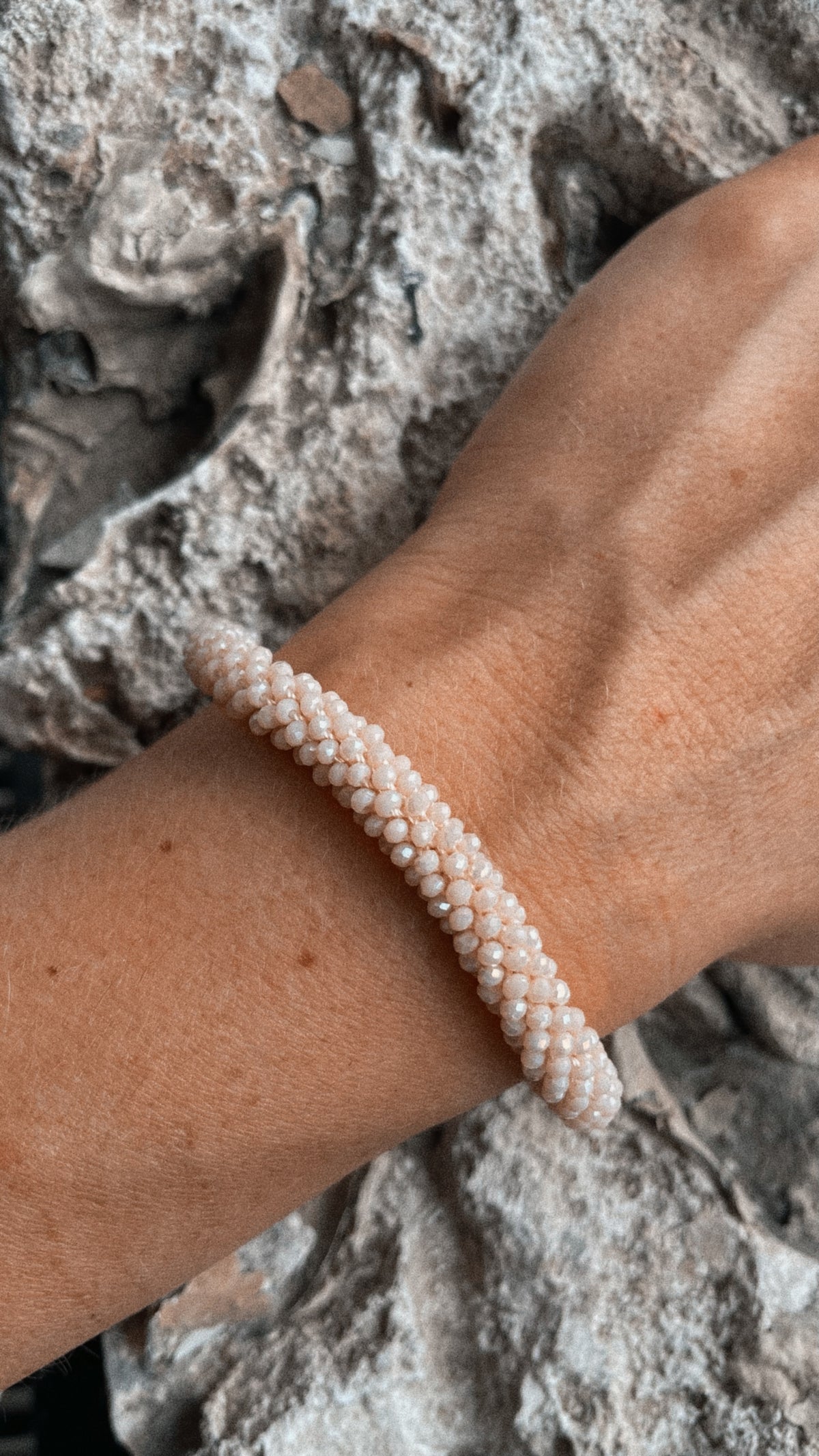 Soft pink armband