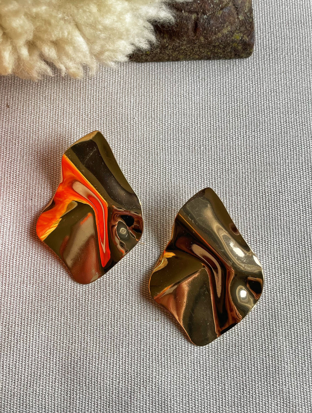 Flat gold