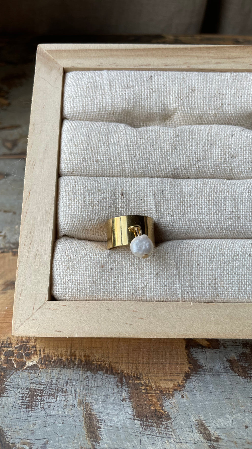 Sea pearl ring