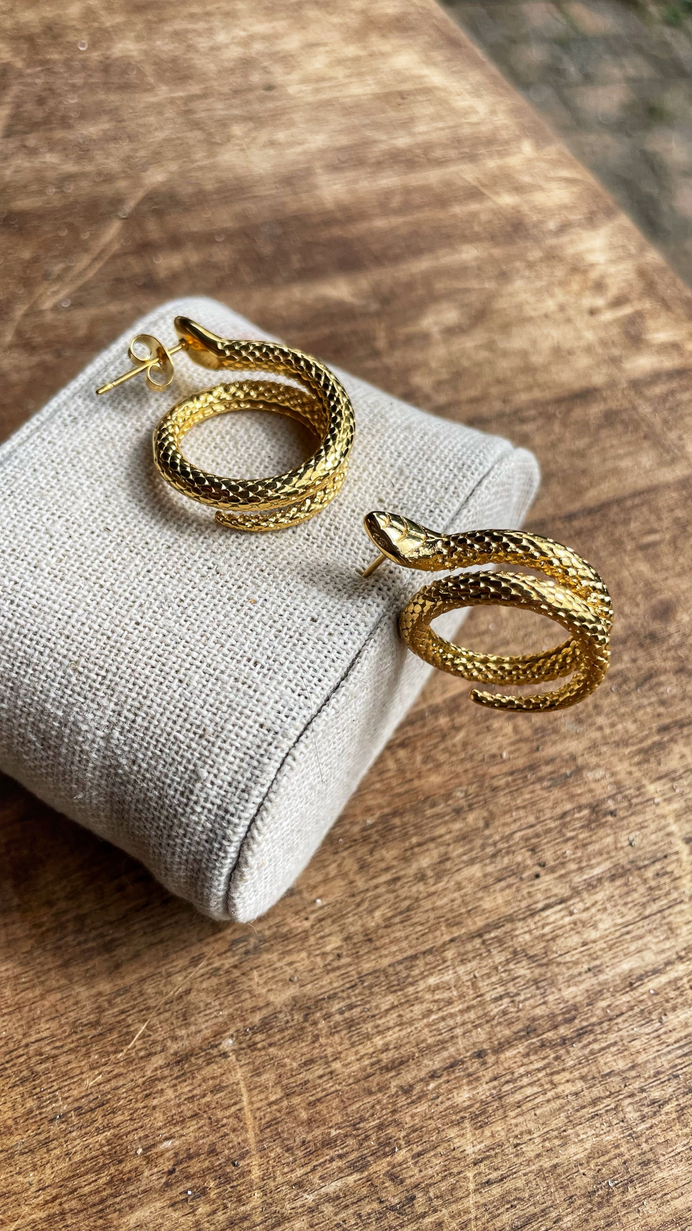 Snake gold